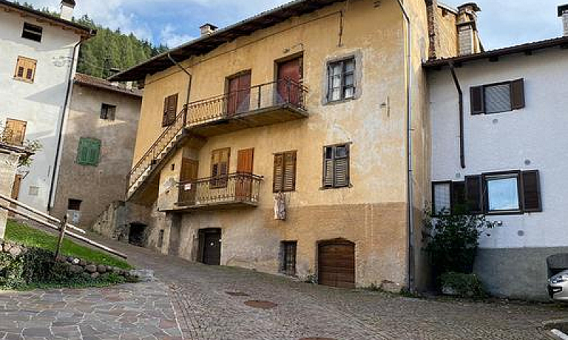 Casa Da Ristrutturar...