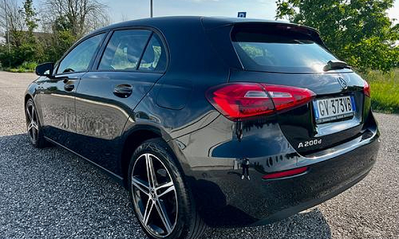 Mercedes-Benz A 200 ...