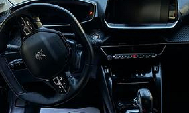 Peugeot 208 Puretech...