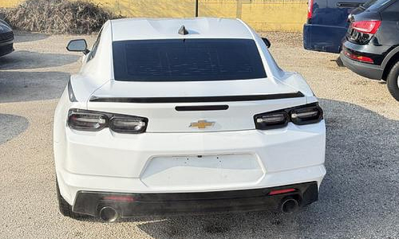 Chevrolet Camaro Zl1...