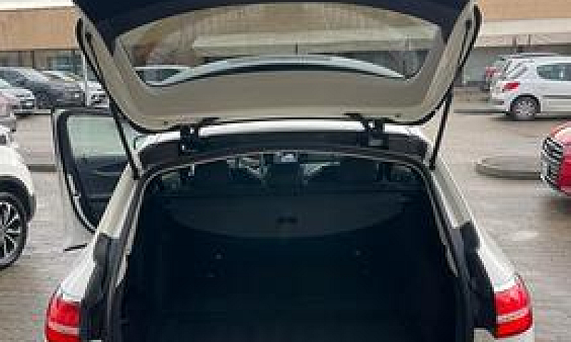 Mercedes-Benz E 220 ...