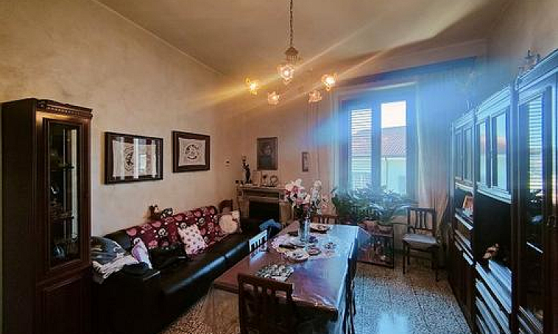 Appartamento - Via Z...