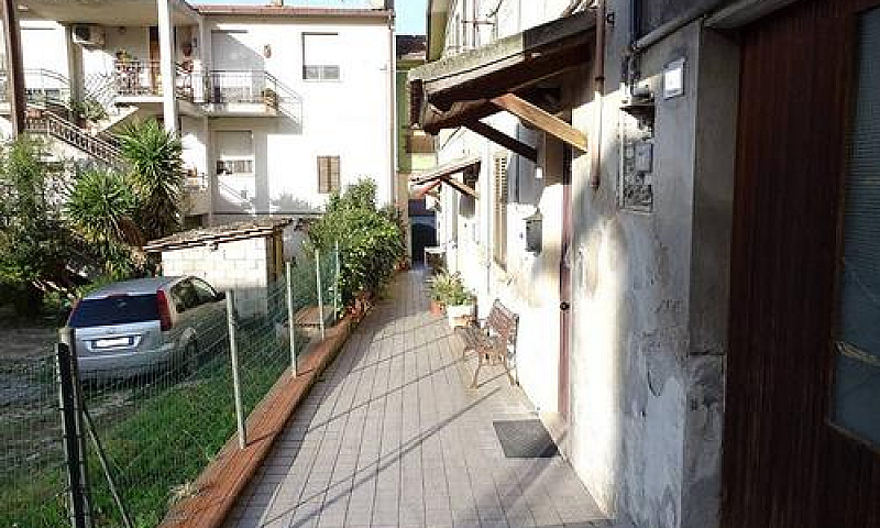 Appartamento A Terni...