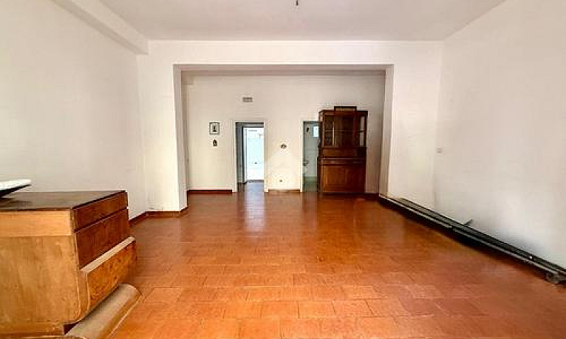 3 Locali A Giovinazz...
