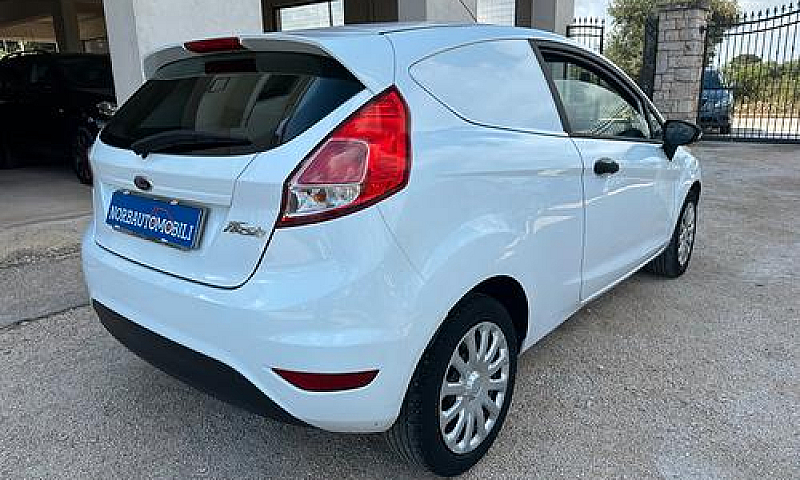 Ford Fiesta 1.5 Tdci...