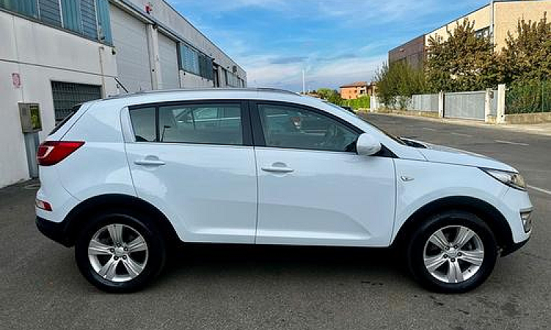 Kia Sportage 1.6Benz...