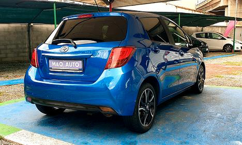 Toyota Yaris 1.5 Ben...