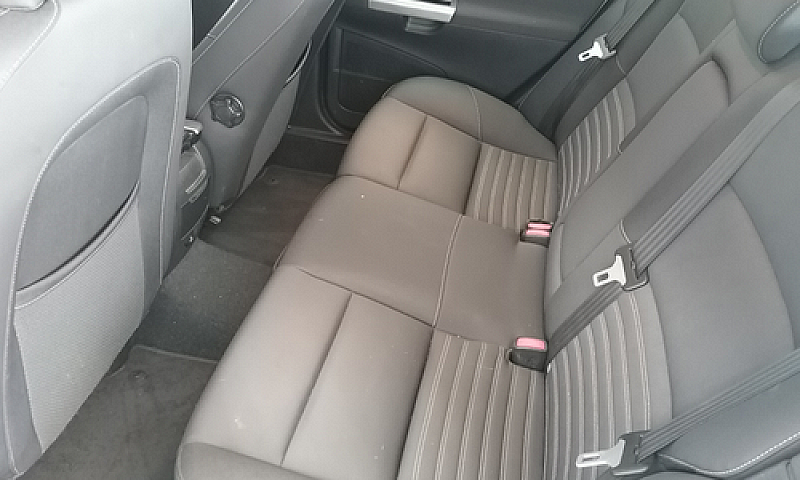Volvo V50 D2 R-Desig...
