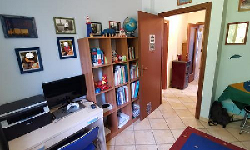 Appartamento Con Ter...