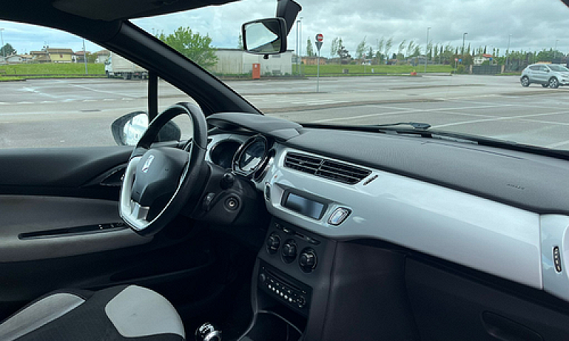 Citroen Ds3...