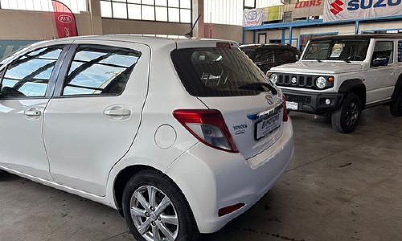 Toyota Yaris 1.4 D-4...