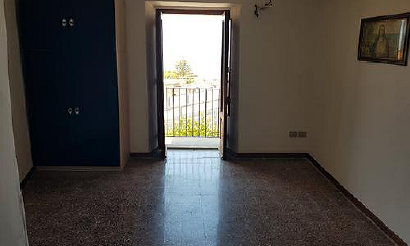 Trilocale In Centro ...