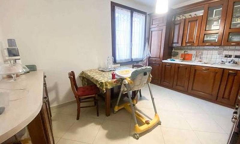 Ampio Appartamento I...