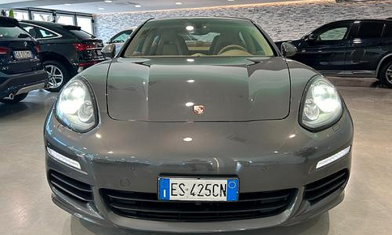Porsche Panamera 3.0...