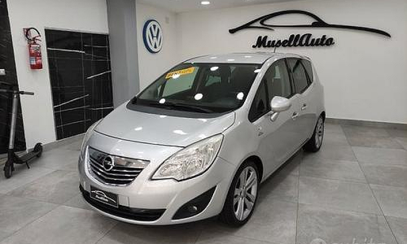 Opel Meriva B 2010. ...