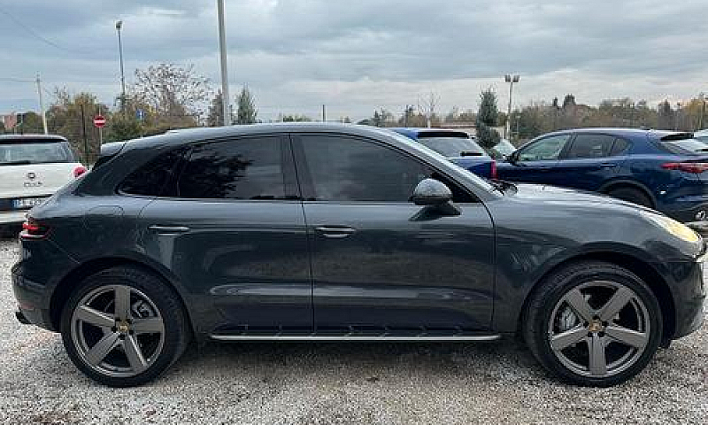 Porsche Macan 3.0 S ...