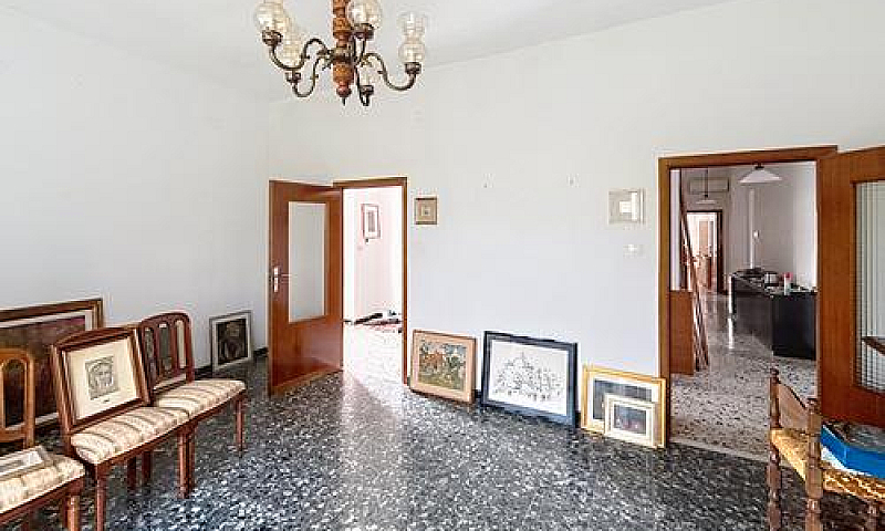 Casa Indipendente Di...