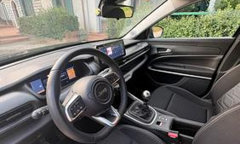 Jeep Avenger Altitud...