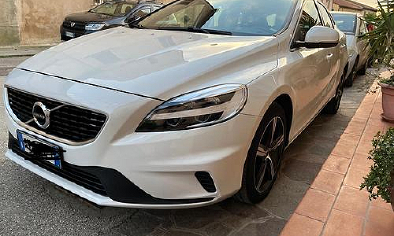 Volvo V40 R...