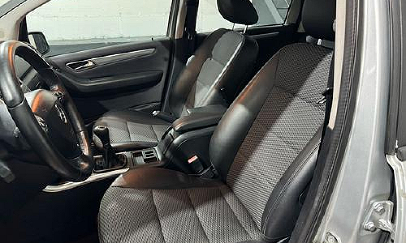 Mercedes-Benz A 180 ...