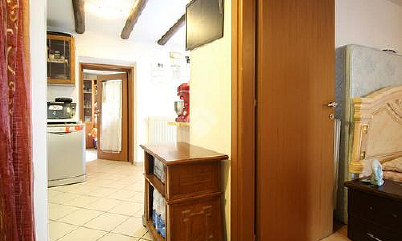 2 Locali A Udine...
