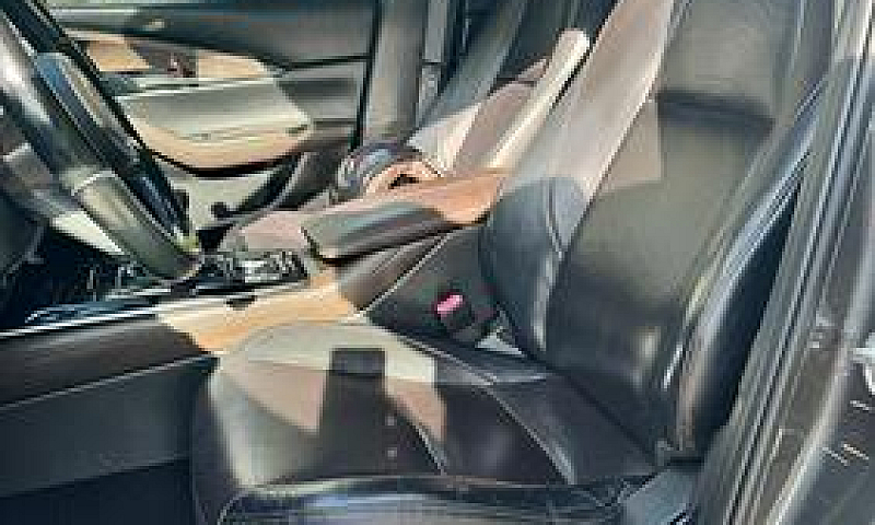 Mazda Cx-30...