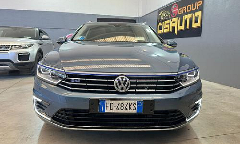 Volkswagen Passat Va...