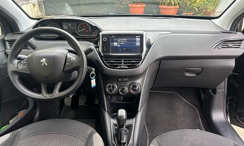 Peugeot 208 - 2016...