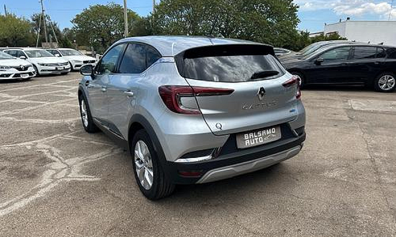 Renault Captur Hybri...