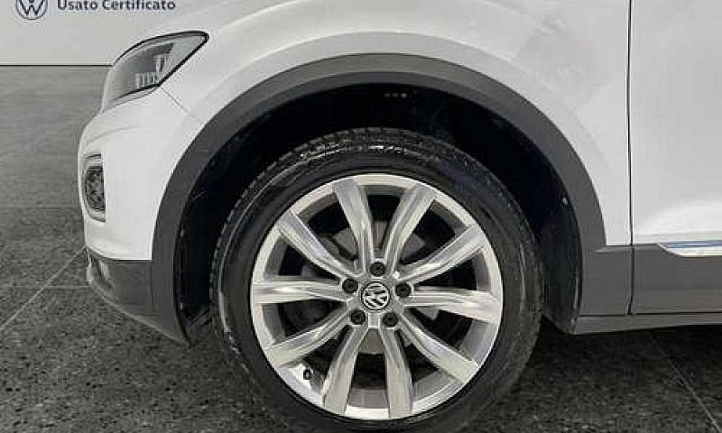 Volkswagen T-Roc 1.6...