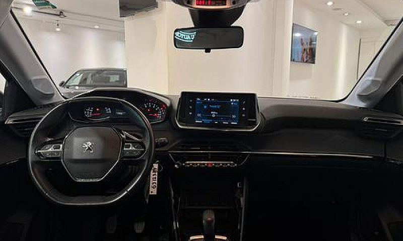 Peugeot 208 Puretech...