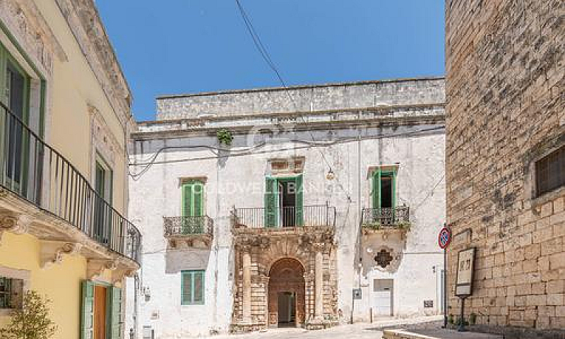 Palazzo - Martina Fr...