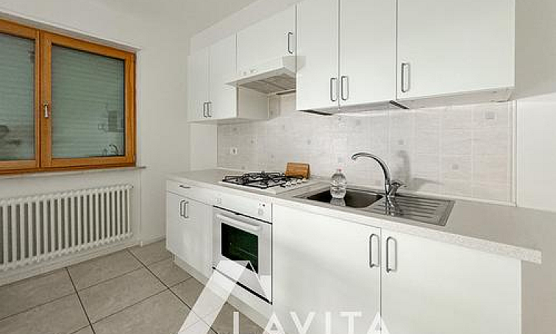 Monolocale Con Balco...