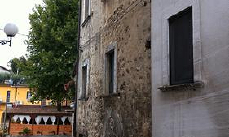 Casa Di Antica Costr...