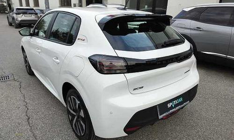 Peugeot 208 Hybrid 1...