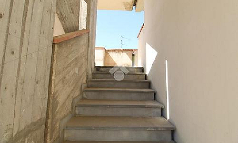 3 Locali A Monsumman...