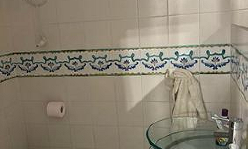 Salerno-Via Benedett...