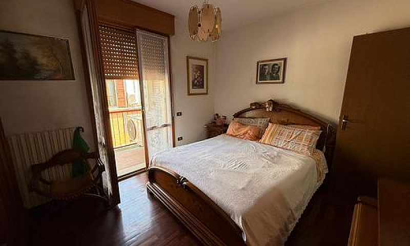 Sala Baganza Centro ...