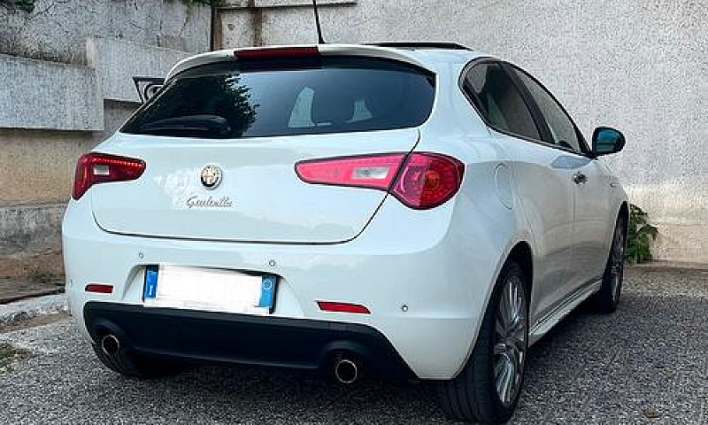 Alfa Giulietta Quadr...