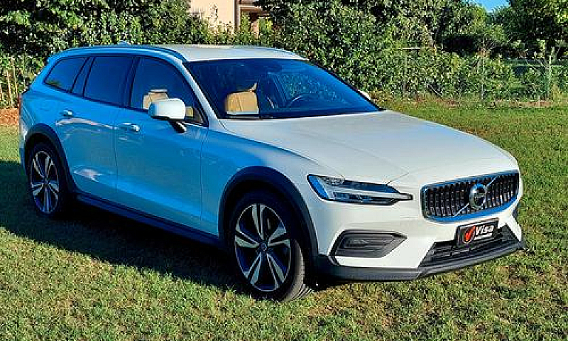 Volvo V60 Cross Coun...