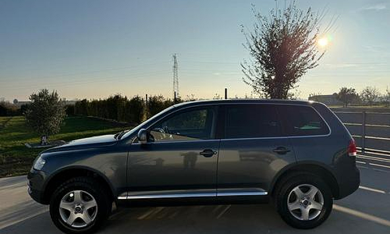 Volkswagen Touareg 2...