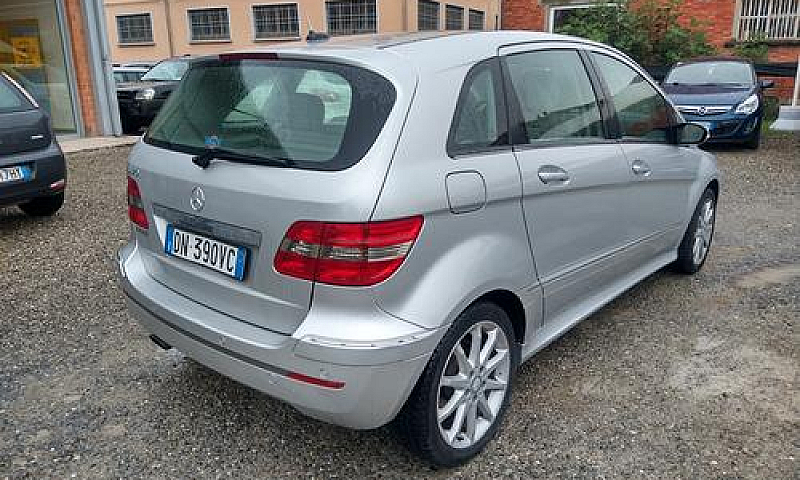 Mercedes-Benz B 170 ...