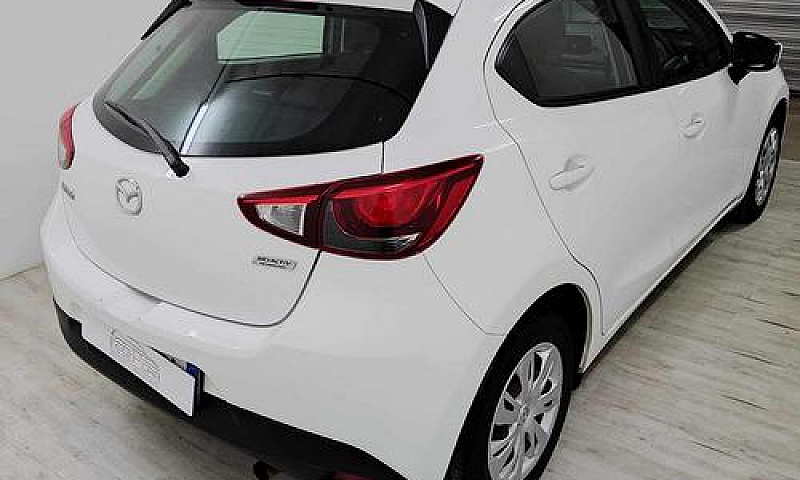 Mazda 2 1.5 Skyactiv...