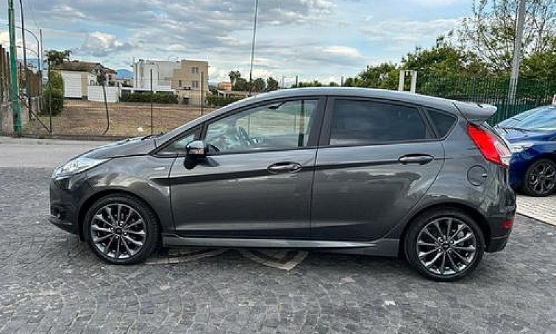 Ford Fiesta 1.5 Tdci...