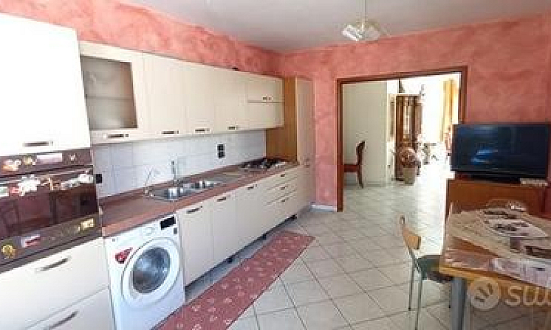 Rif.1117 Via Degli S...