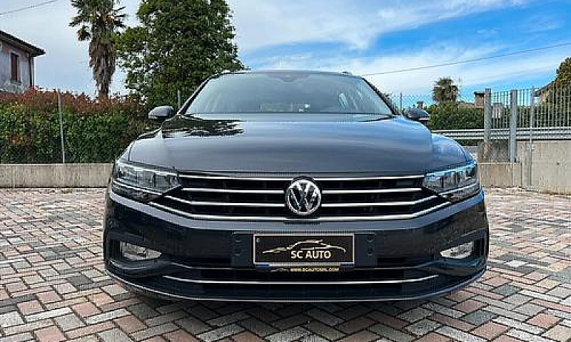 Volkswagen Passat Va...