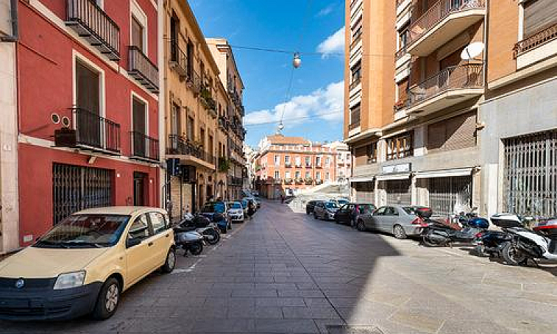 Zona Piazza Yenne - ...
