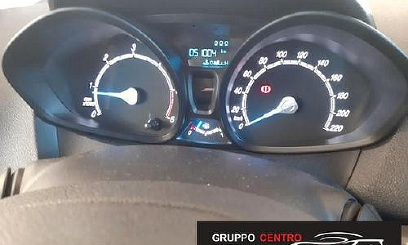 Ford Tourneo Courier...