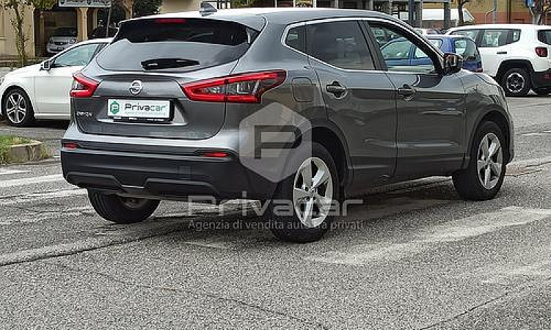 Nissan Qashqai 1.5 D...