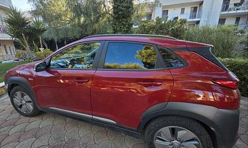 Hyundai Kona Elettri...